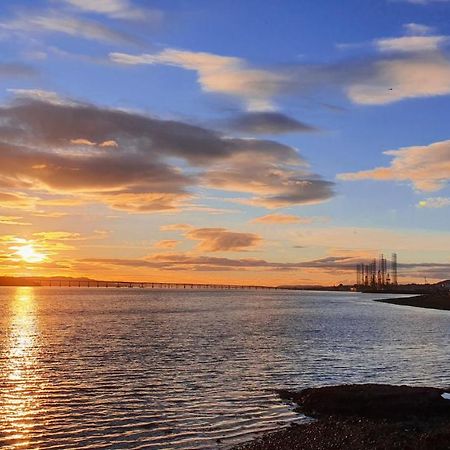 Spacious, Modern 3 Bedroom Luxury Flat In Centre Location Broughty Ferry Eksteriør bilde