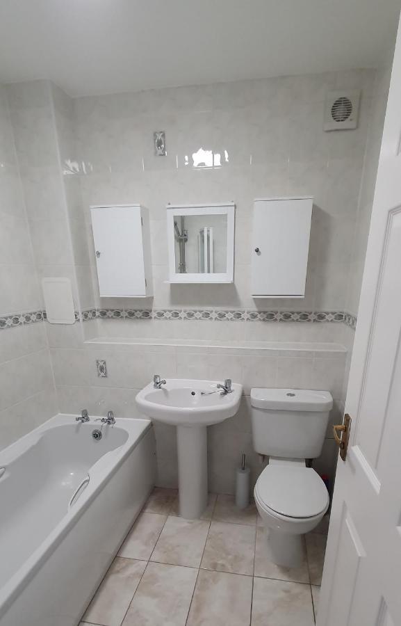 Spacious, Modern 3 Bedroom Luxury Flat In Centre Location Broughty Ferry Eksteriør bilde